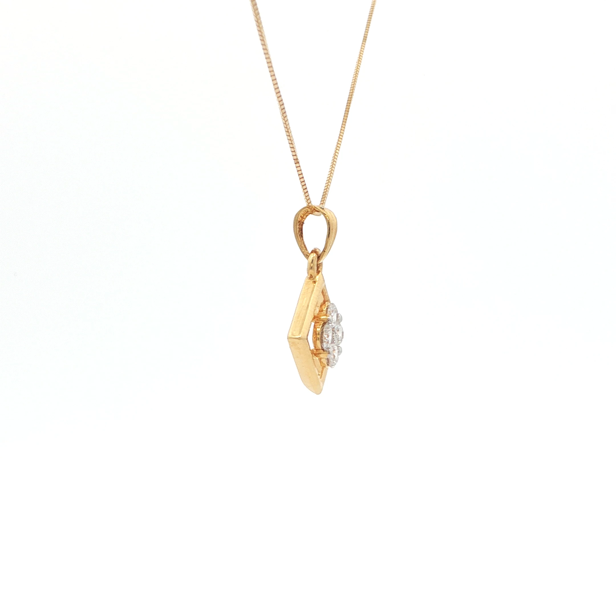 NOVA DIAMOND PENDANT