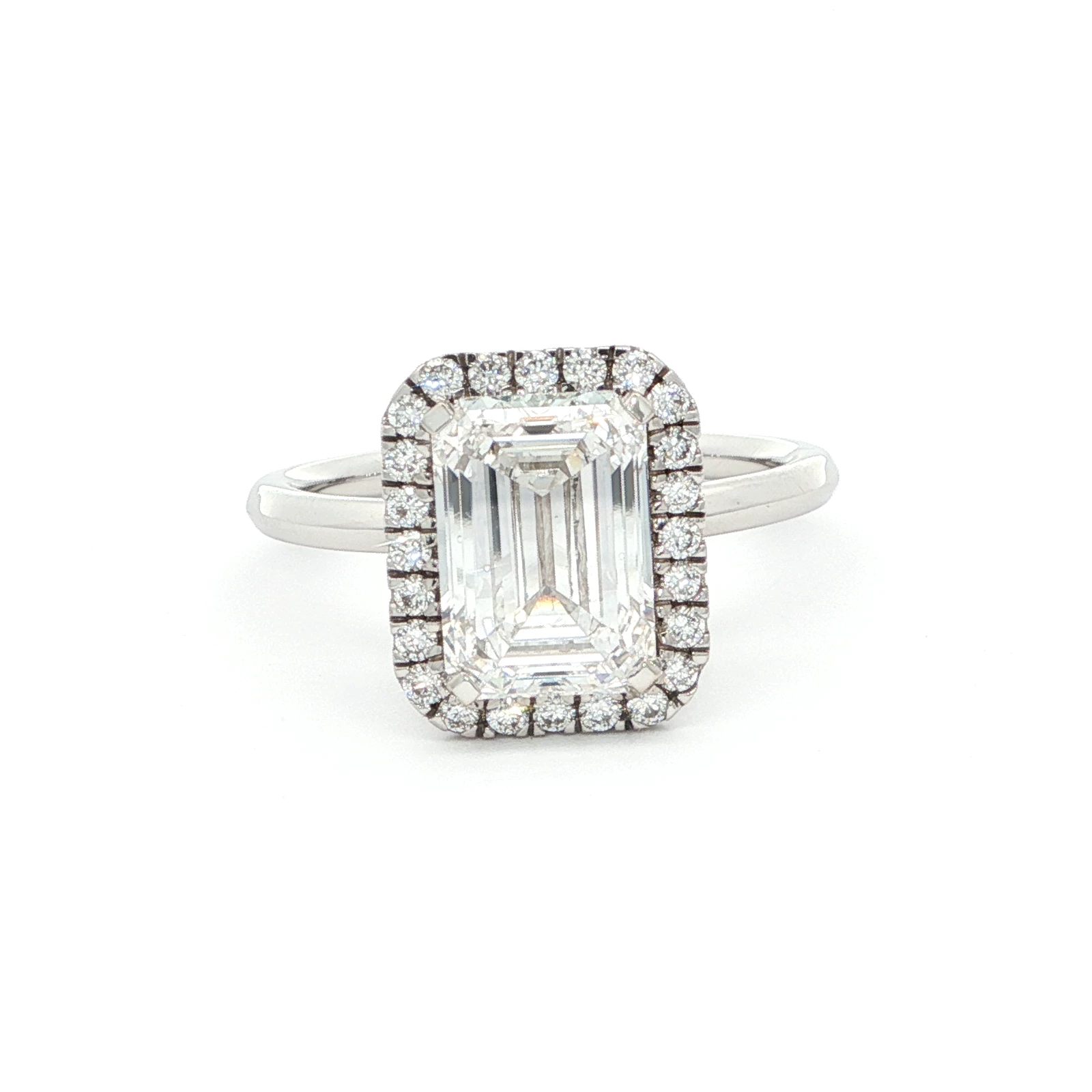 Emerald Halo Diamond Ring(1)