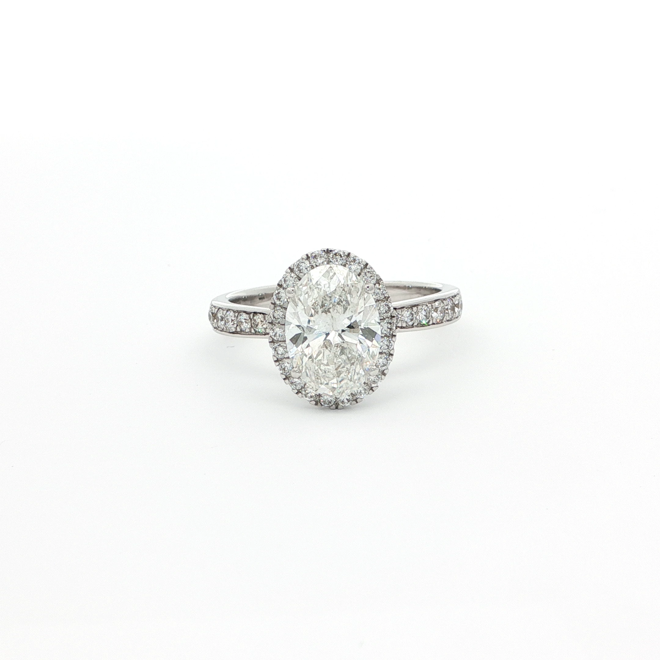 Half eternity oval diamond ring(1)