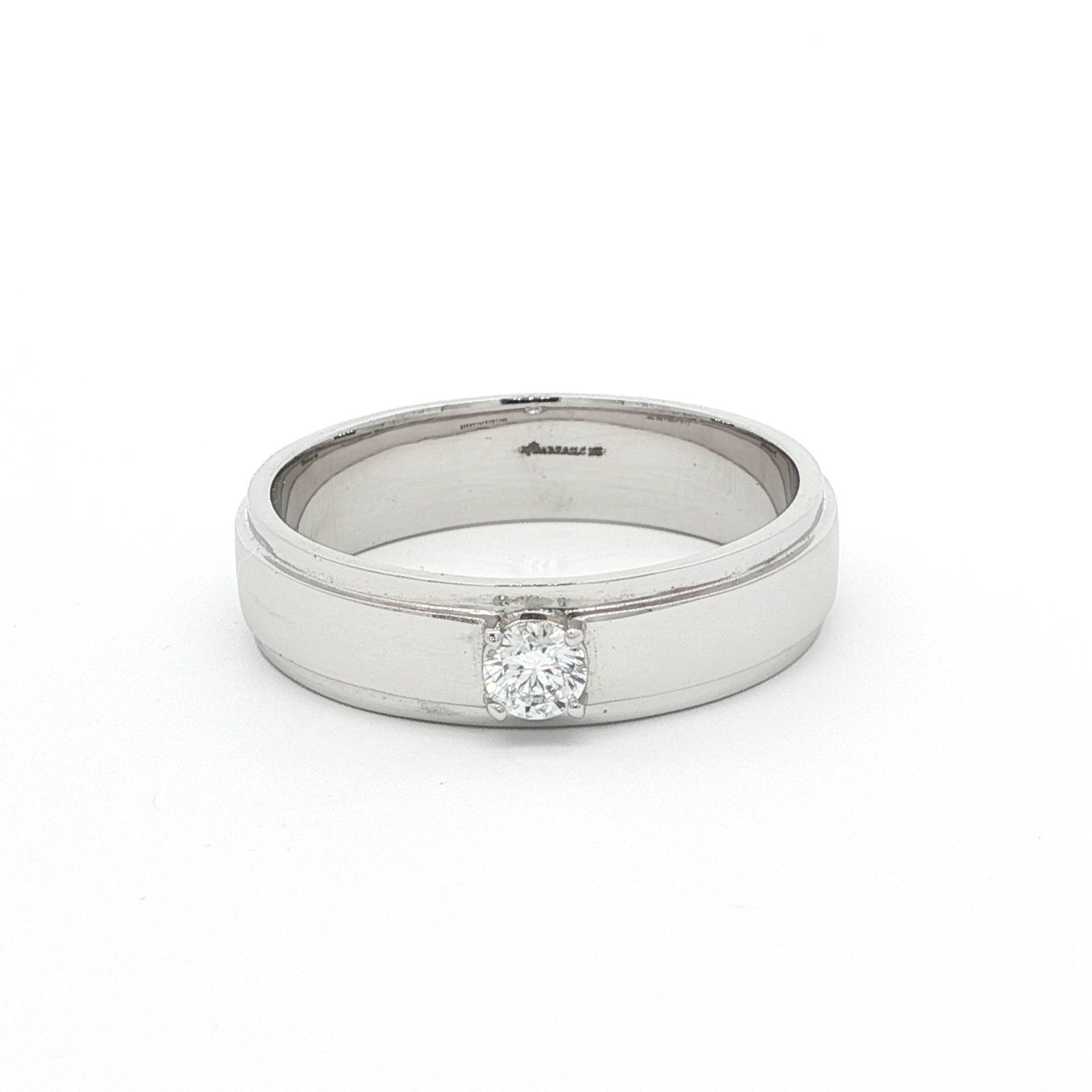 Men’s Ring with Round Brilliant Cut Diamond(1)