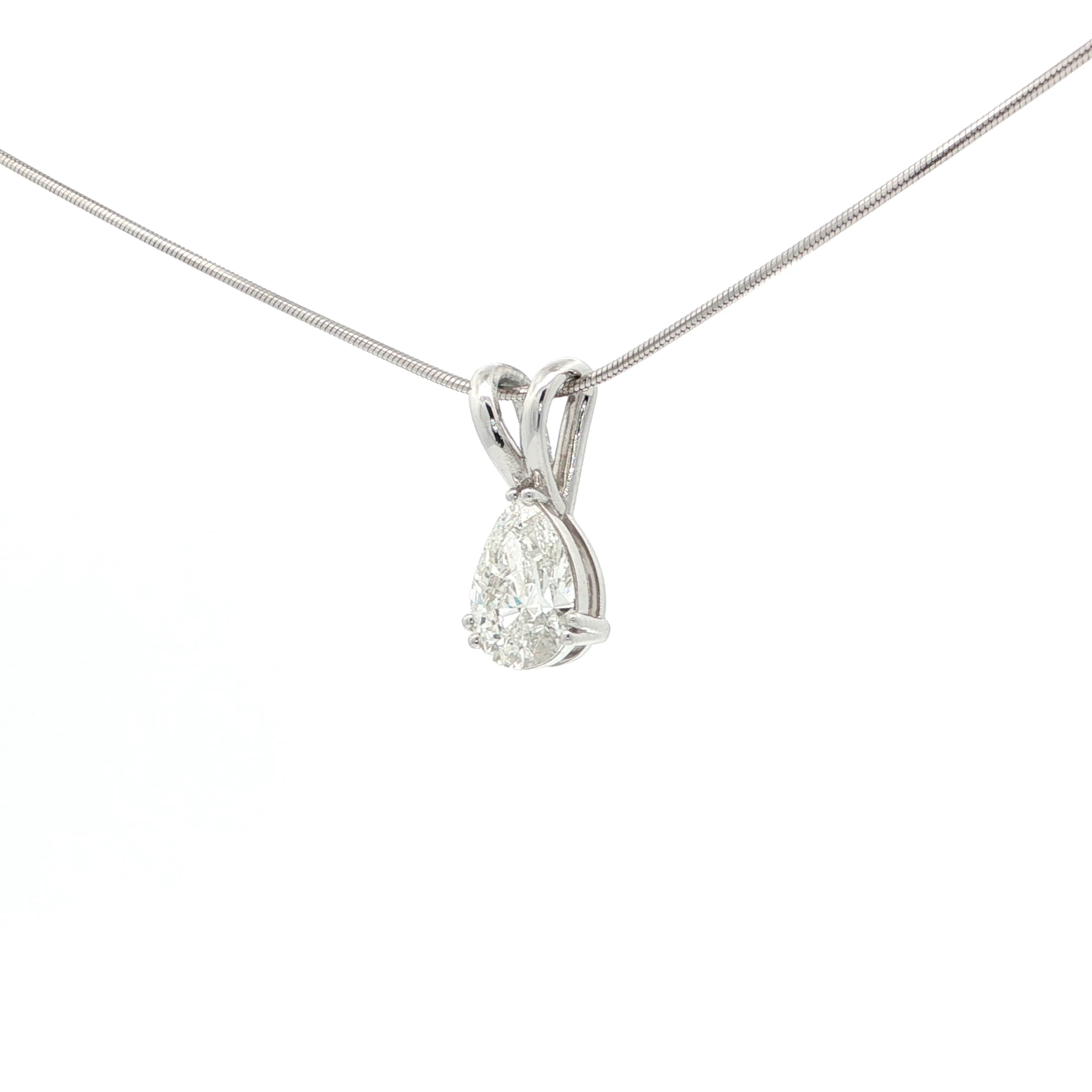 1.06 CT PEAR DIAMOND SOLITAIRE PENDANT