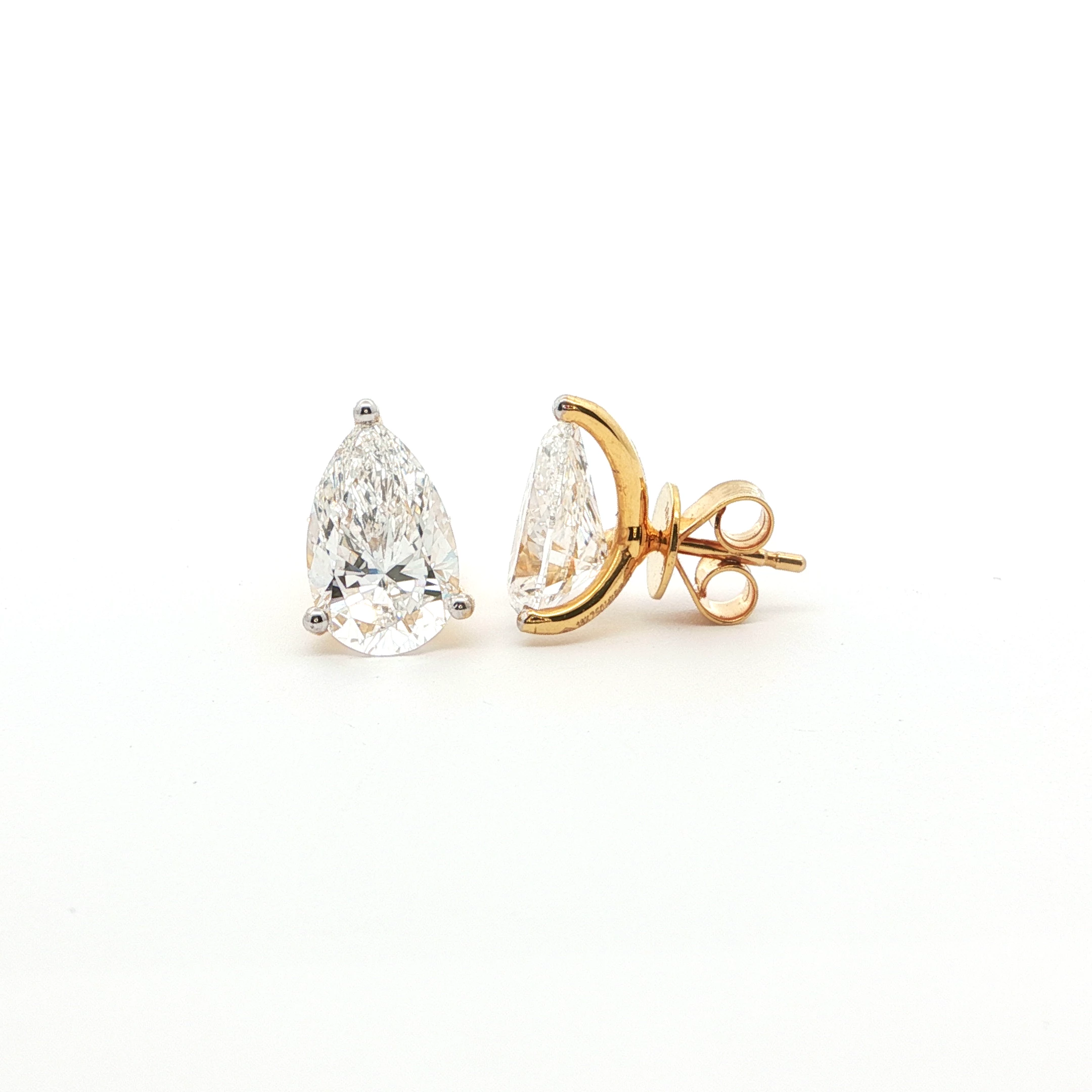 4 CT PEAR SOLITAIRE STUD EARRINGS