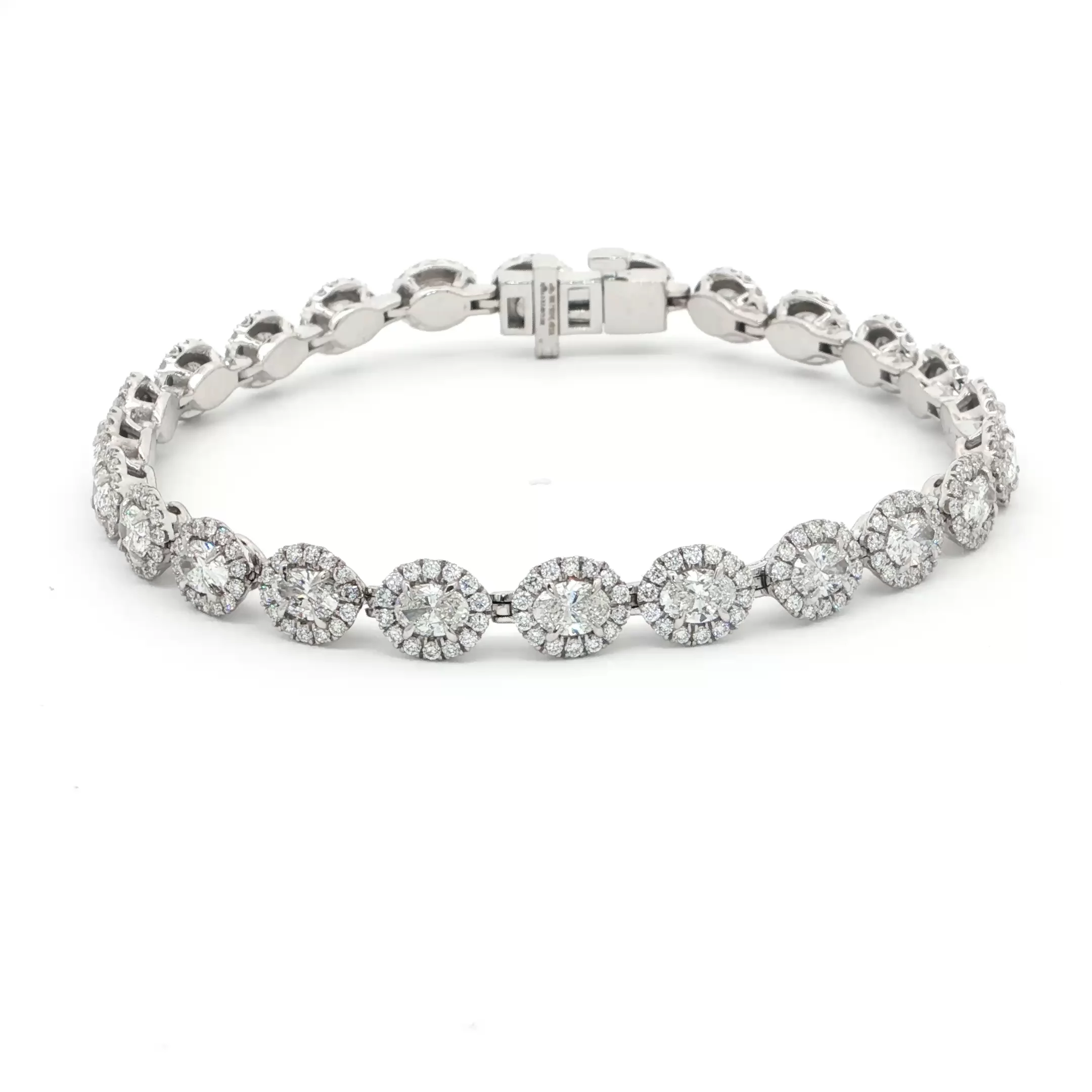 Oval-Halo-Diamond-Tennis-Bracelet.webp