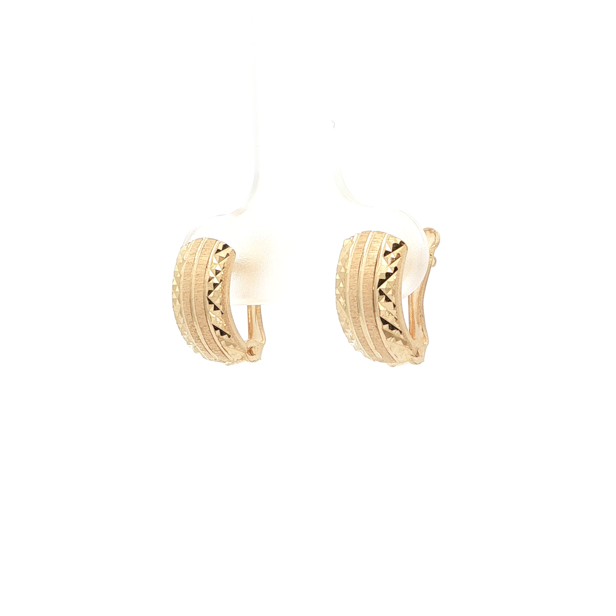 TEXTURED HALF LOOP EARRINGS